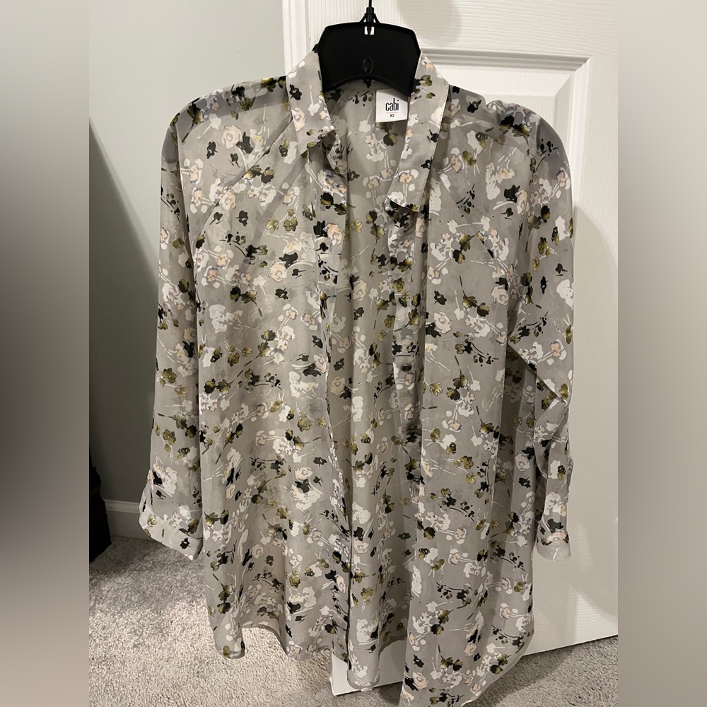 CAbi Womens Top -Matinee Collared Long Sleeve Floral 5204